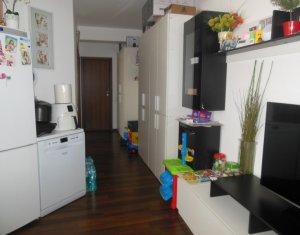 Lakás 3 szobák eladó on Floresti