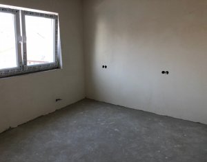 Lakás 3 szobák eladó on Floresti