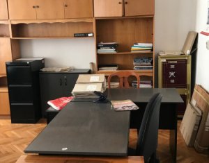 Bureau à louer dans Cluj-napoca, zone Iris