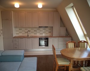 Appartement 3 chambres à louer dans Cluj-napoca, zone Marasti