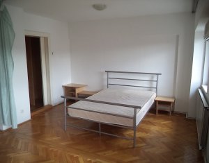 Appartement 3 chambres à louer dans Cluj-napoca, zone Gheorgheni