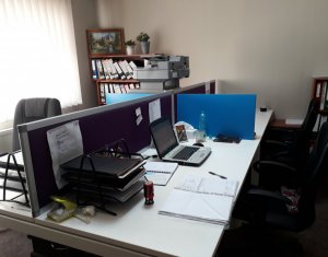 Maison 4 chambres à vendre dans Cluj-napoca, zone Centru