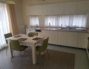 Appartement 3 chambres à louer dans Cluj-napoca, zone Zorilor