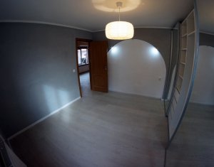 Appartement 3 chambres à vendre dans Cluj-napoca, zone Borhanci