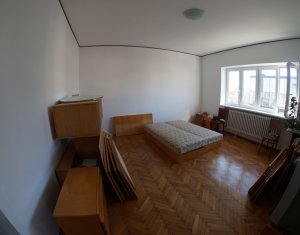 Lakás 4 szobák eladó on Cluj-napoca, Zóna Centru