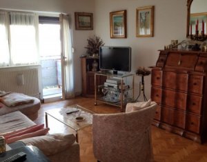 Appartement 4 chambres à vendre dans Cluj-napoca, zone Marasti