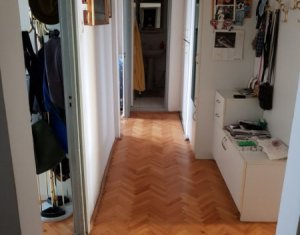 Appartement 4 chambres à vendre dans Cluj-napoca, zone Marasti
