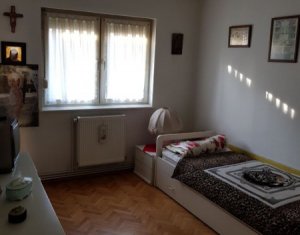 Appartement 4 chambres à vendre dans Cluj-napoca, zone Marasti
