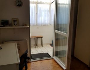 Appartement 4 chambres à vendre dans Cluj-napoca, zone Marasti