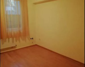 Bureau à louer dans Cluj-napoca, zone Marasti