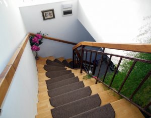 Maison 5 chambres à vendre dans Comsesti