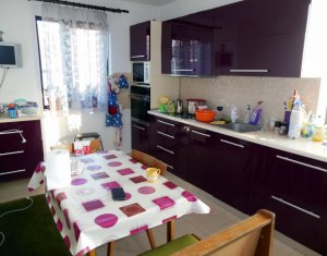 Maison 5 chambres à vendre dans Comsesti