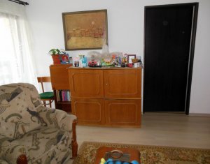 Maison 5 chambres à vendre dans Comsesti