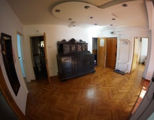 Appartement 4 chambres à louer dans Cluj-napoca, zone Manastur