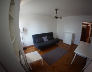 Appartement 4 chambres à louer dans Cluj-napoca, zone Manastur
