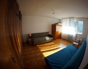 Appartement 4 chambres à louer dans Cluj-napoca, zone Manastur
