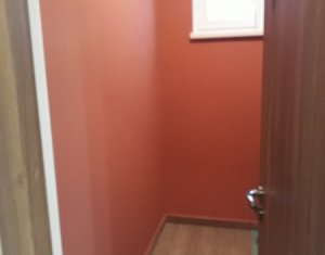 Bureau à louer dans Cluj-napoca, zone Zorilor