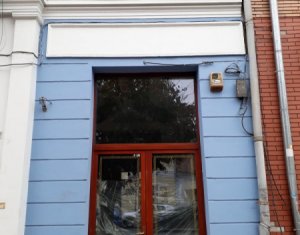Espace Commercial à louer, 54m2 dans Cluj-napoca, zone Centru