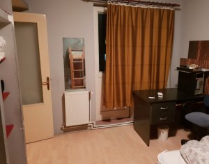 Appartement 3 chambres à vendre dans Cluj-napoca, zone Manastur