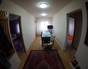 Appartement 3 chambres à vendre dans Cluj-napoca, zone Manastur