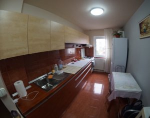 Appartement 3 chambres à vendre dans Cluj-napoca, zone Manastur