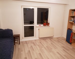 Appartement 3 chambres à vendre dans Cluj-napoca, zone Marasti