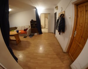 Appartement 4 chambres à vendre dans Cluj-napoca, zone Manastur