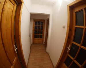 Appartement 4 chambres à vendre dans Cluj-napoca, zone Manastur