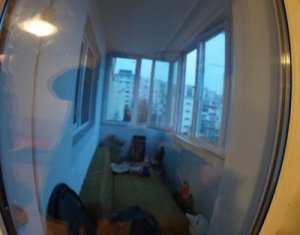 Appartement 4 chambres à vendre dans Cluj-napoca, zone Manastur