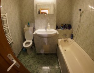 Appartement 4 chambres à vendre dans Cluj-napoca, zone Manastur