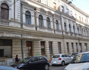 Espace Commercial à vendre, 225m2 dans Cluj-napoca, zone Centru