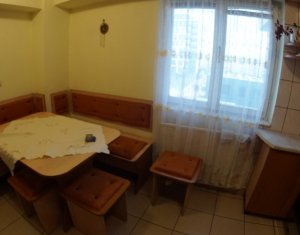Appartement 3 chambres à vendre dans Cluj-napoca, zone Marasti