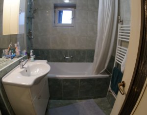 Appartement 3 chambres à vendre dans Cluj-napoca, zone Marasti