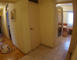 Appartement 3 chambres à vendre dans Cluj-napoca, zone Marasti