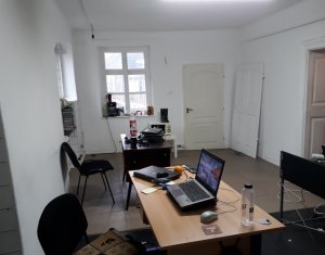Bureau à louer dans Cluj-napoca, zone Centru