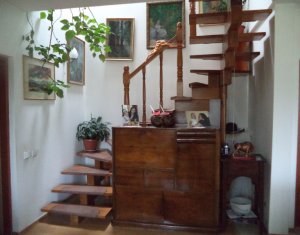 Maison 4 chambres à vendre dans Gilau