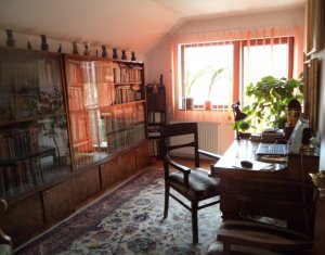Maison 4 chambres à vendre dans Gilau