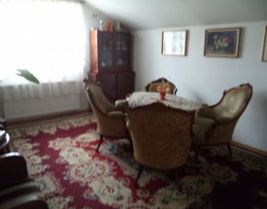 Maison 4 chambres à vendre dans Gilau