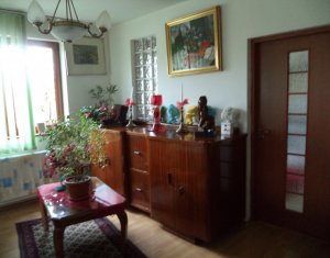 Maison 4 chambres à vendre dans Gilau
