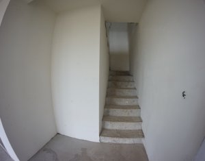 Maison 5 chambres à vendre dans Cluj-napoca, zone Iris