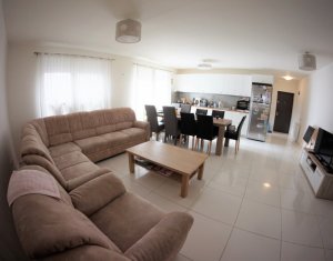 Appartement 4 chambres à vendre dans Cluj-napoca, zone Europa