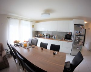 Appartement 4 chambres à vendre dans Cluj-napoca, zone Europa
