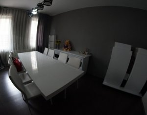 Appartement 3 chambres à vendre dans Cluj-napoca, zone Centru