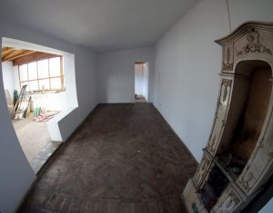 Maison 4 chambres à vendre dans Cluj-napoca, zone Marasti