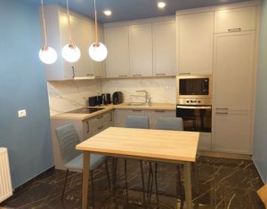 Appartement 3 chambres à louer dans Cluj-napoca, zone Centru