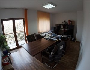 Maison 6 chambres à louer dans Cluj-napoca, zone Andrei Muresanu