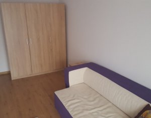 Maison 4 chambres à louer dans Floresti