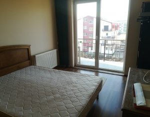 Appartement 3 chambres à vendre dans Floresti