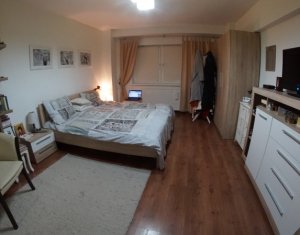 Appartement 4 chambres à vendre dans Cluj-napoca, zone Marasti