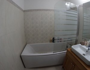 Appartement 4 chambres à vendre dans Cluj-napoca, zone Marasti